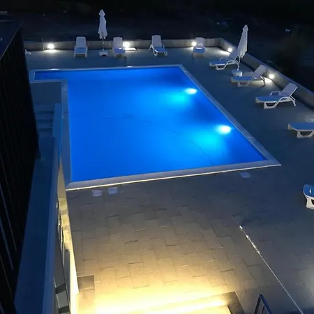 住宿加早餐酒店 Laurus 布耶